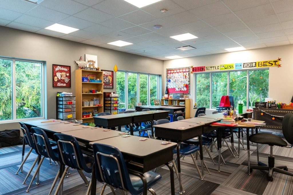 Holy Cross School-FL (AS156)